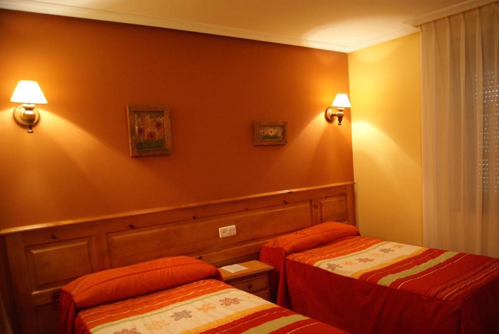 Hotel Garganta Del Cares Poncebos Pokoj fotografie
