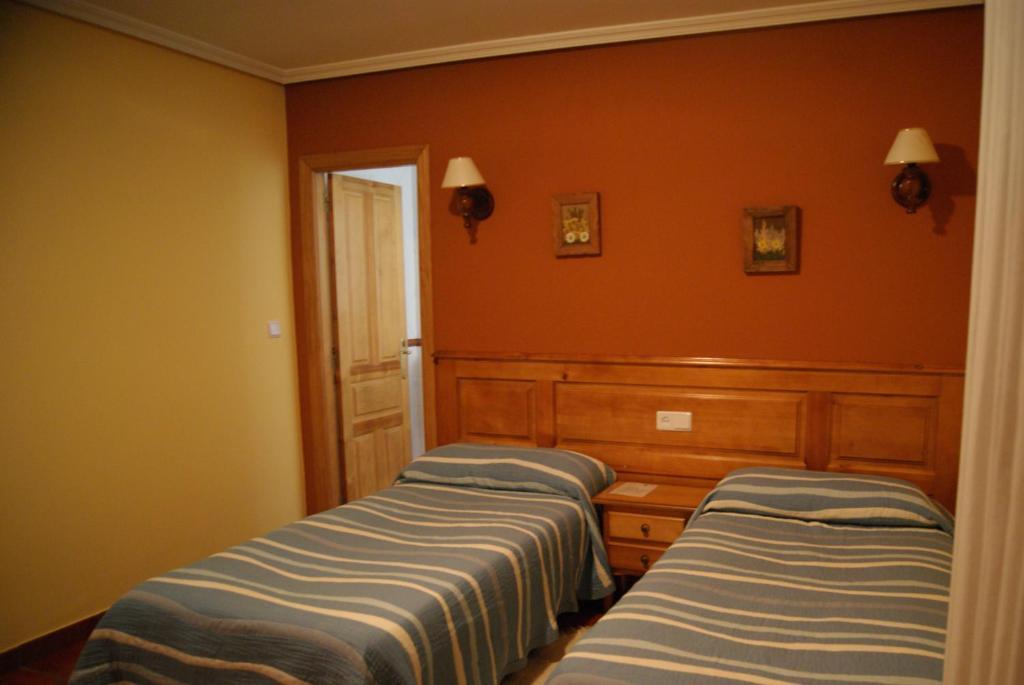 Hotel Garganta Del Cares Poncebos Pokoj fotografie